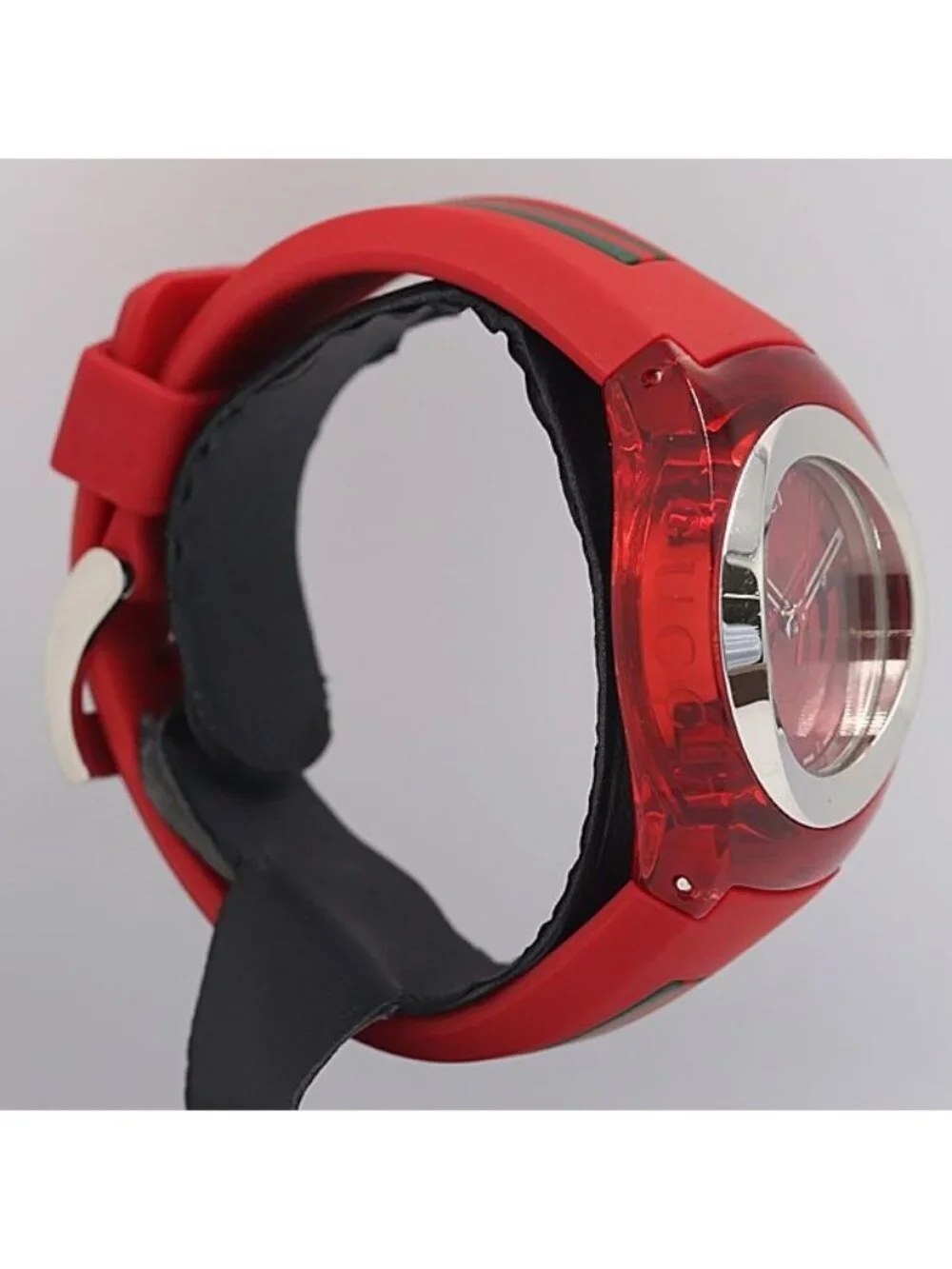 Gucci Boxed 137.3 Quartz Red Dial Date Watch